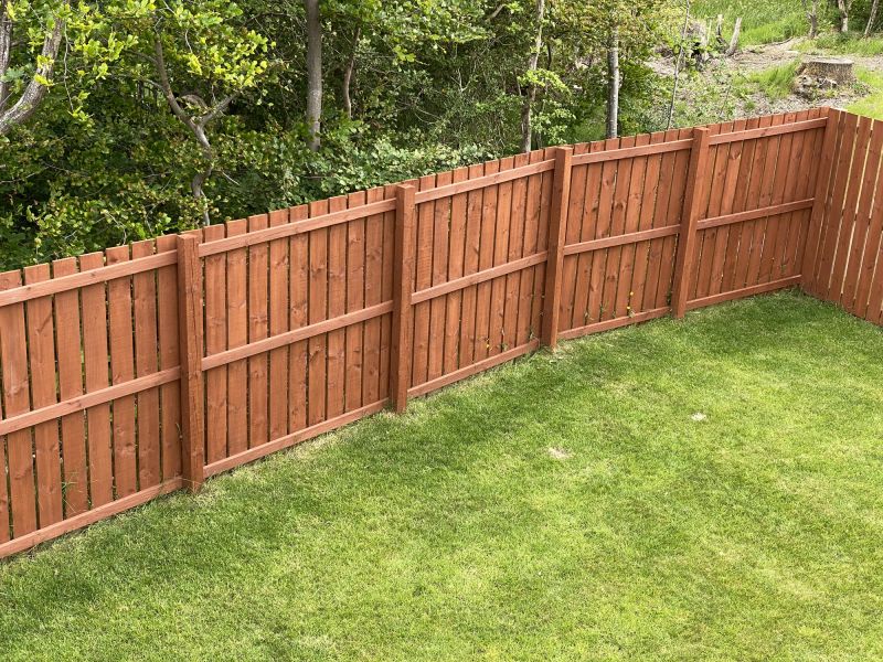Fence Maintenance in Honolulu